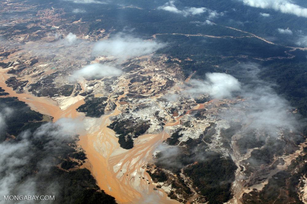 Gold mining area in Peru (Image: Rhett Butler / Mongabay)